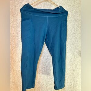 Marika Teal 7/8 High Waisted Leggings